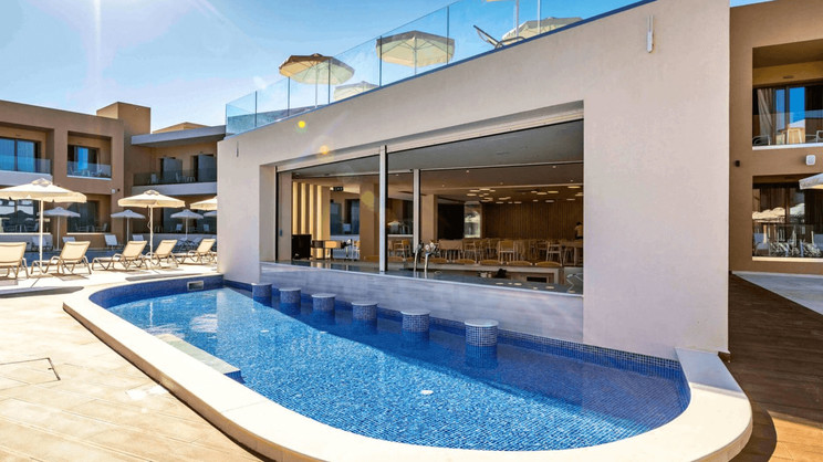 White Olive Elite Laganas